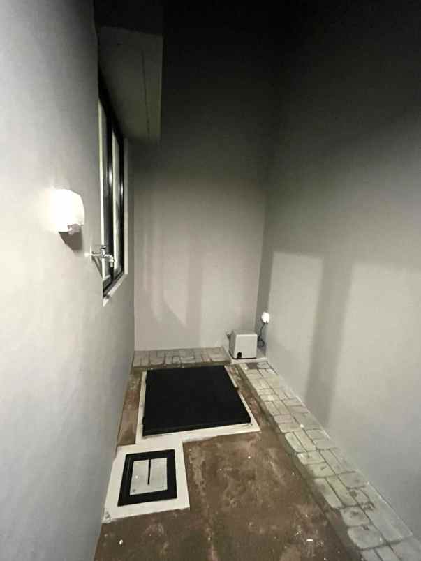 dijual rumah scg summarecon crown gading