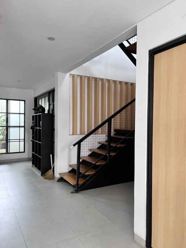 dijual rumah sekejengkol