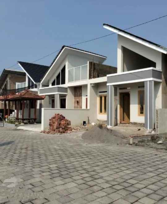 dijual rumah selomartani kec kalasan