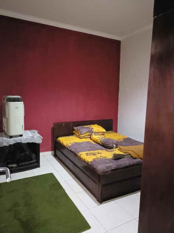 dijual rumah senayan