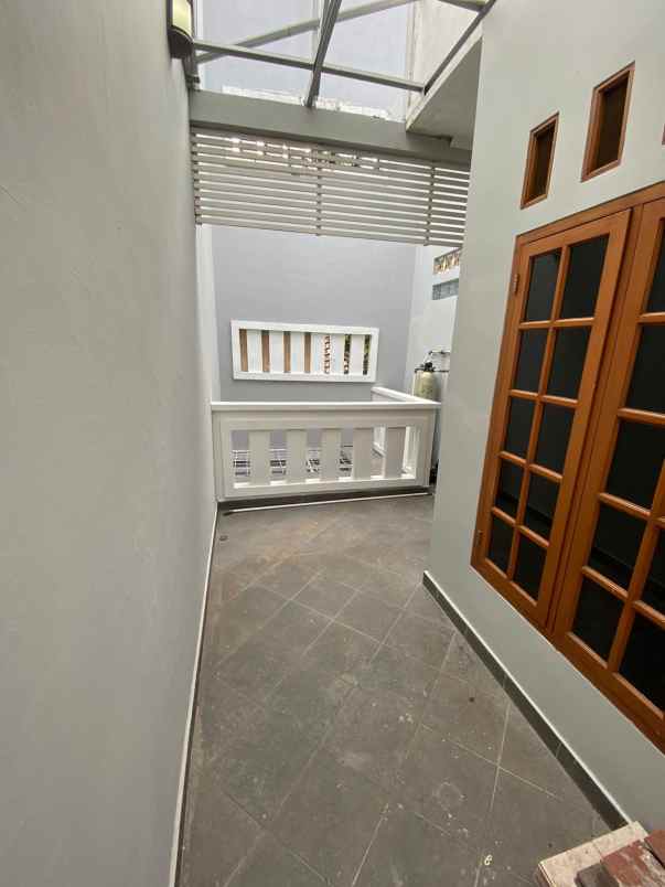 dijual rumah siap huni bangunan kokoh di cipadu