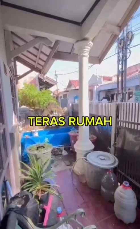 dijual rumah siap huni dua lantai lokasi strategis
