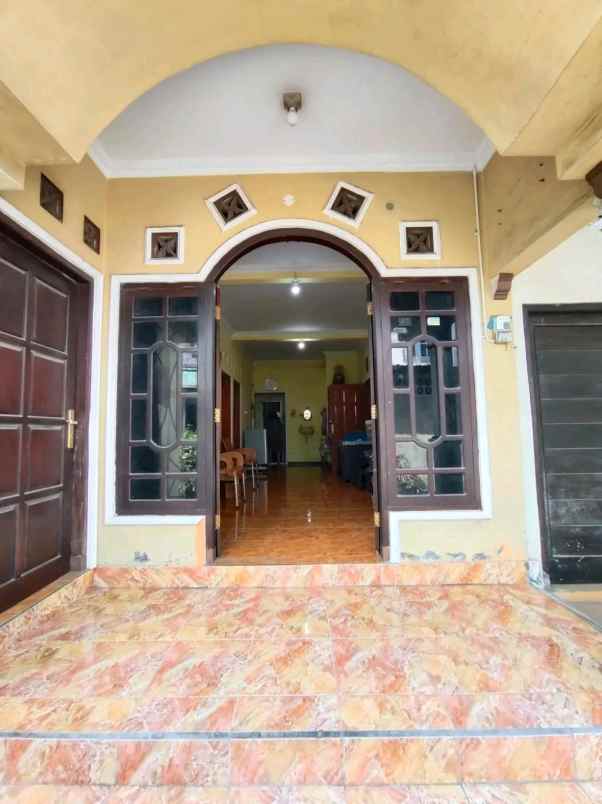 dijual rumah sidokarto