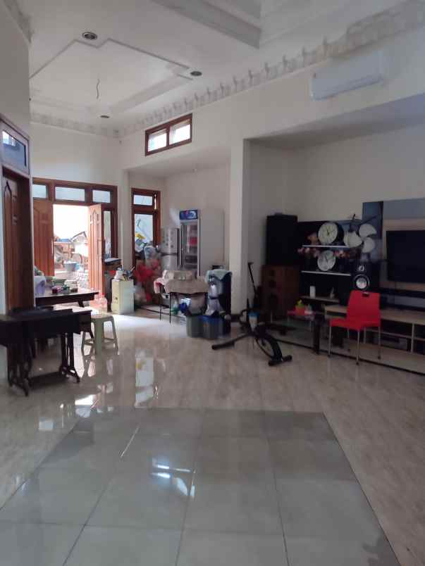 dijual rumah sidoyoso