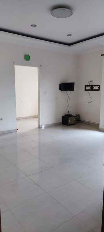 dijual rumah sukapura