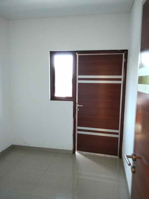 dijual rumah sukmaja depok