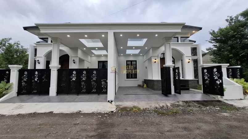 dijual rumah sukoharjo ngaglik sleman