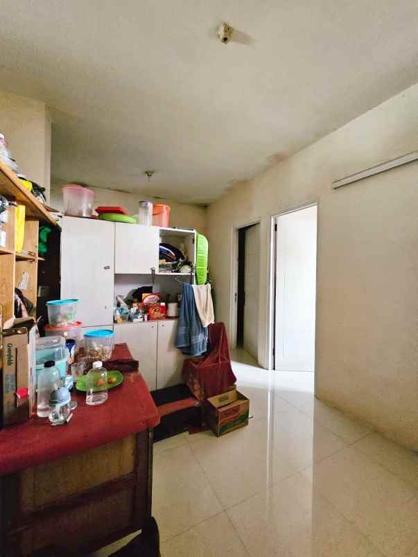 dijual rumah summarecon bluebell