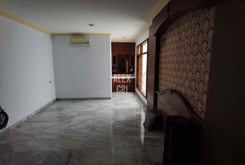 dijual rumah taman aries jak bar