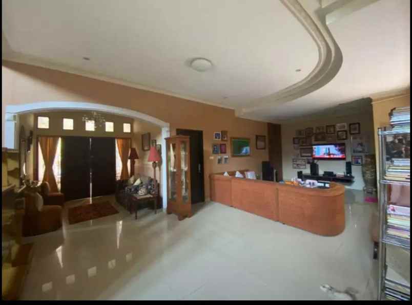 dijual rumah taman harapan baru thb