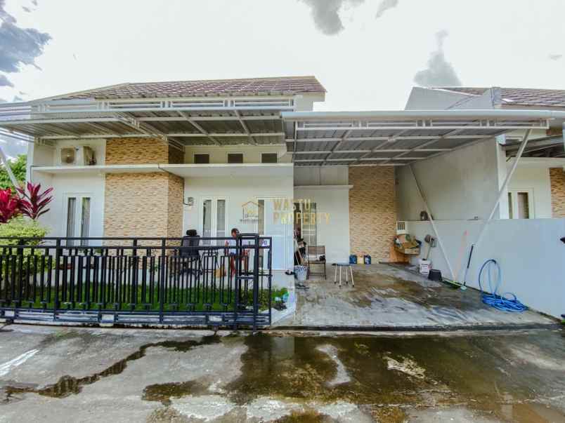 dijual rumah tamanmartani kalasan
