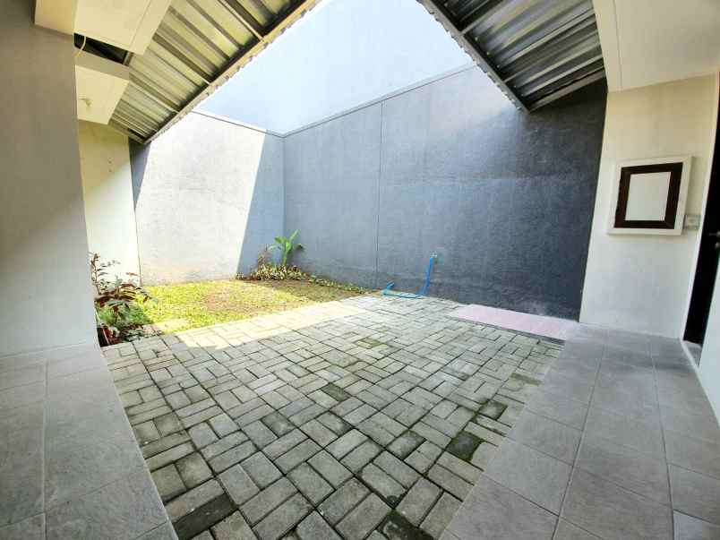 dijual rumah tatar lokacitra kota baru