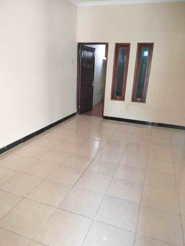 dijual rumah tegaltirto