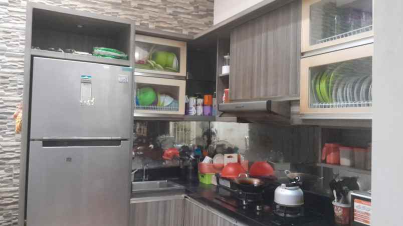 dijual rumah the gayungsari