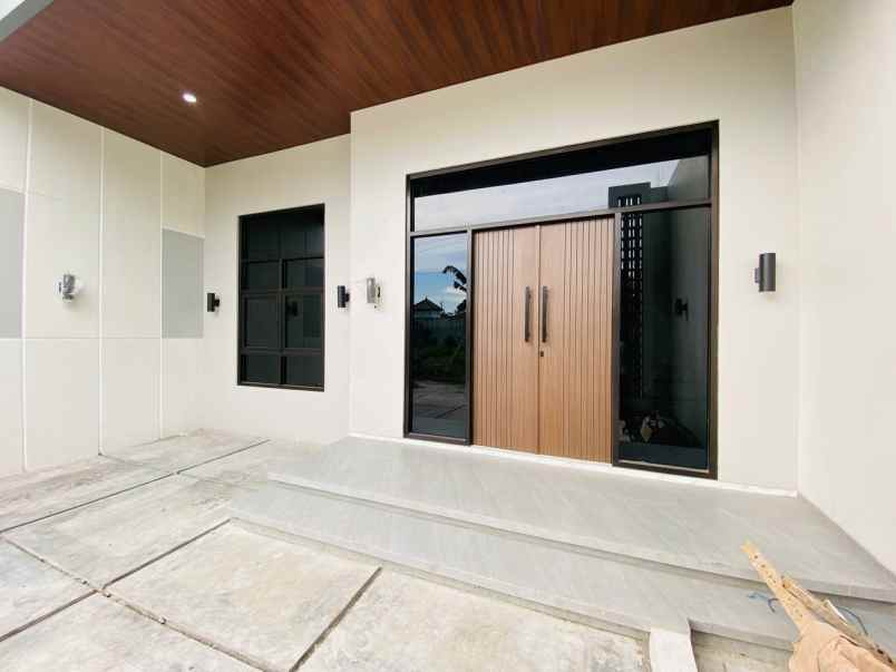 dijual rumah tirtomartani kalasan