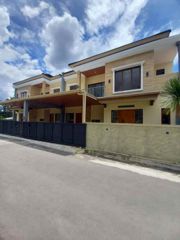 dijual rumah tridadi sleman yogyakarta