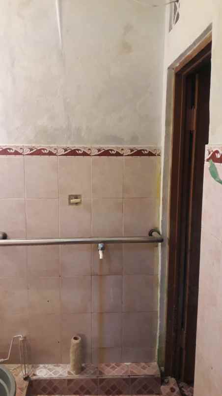 dijual rumah uatara jl gito gati