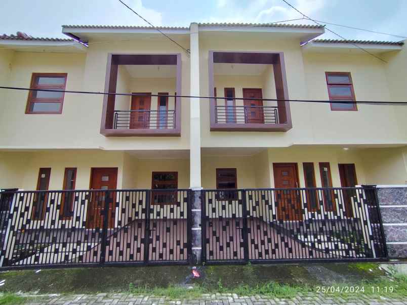 dijual rumah utara stadion maguwoharjo