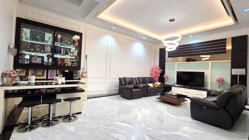 dijual rumah villa artha gading kelapa