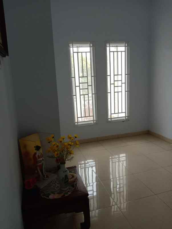 dijual rumah villa bintaro indah