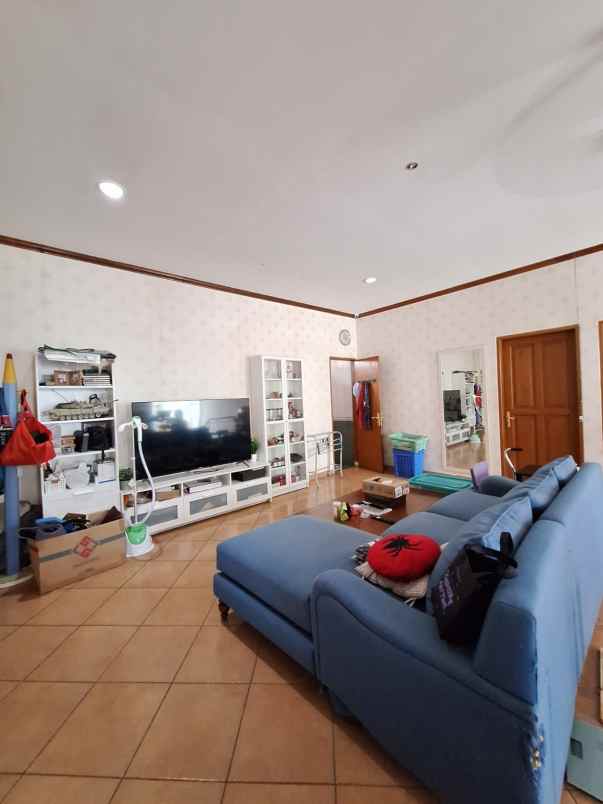 dijual rumah villa delima karang tengah