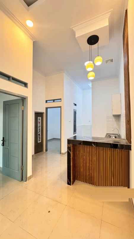 dijual rumah villa gading harapan