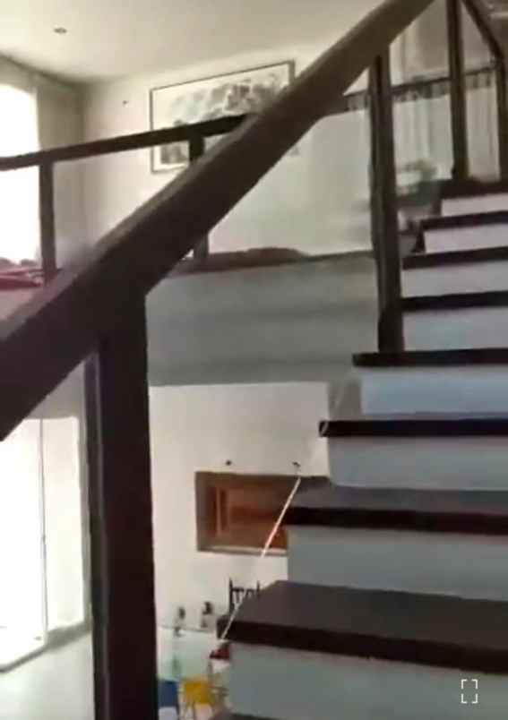 dijual rumah wisata bukit mas