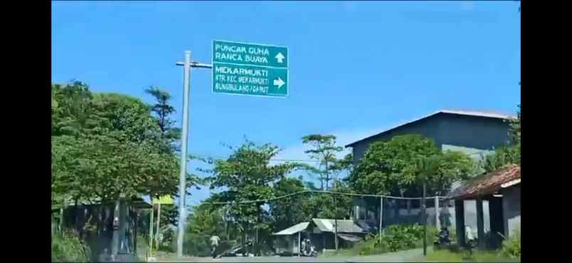 dijual tanah jalan raya pantai cijayana