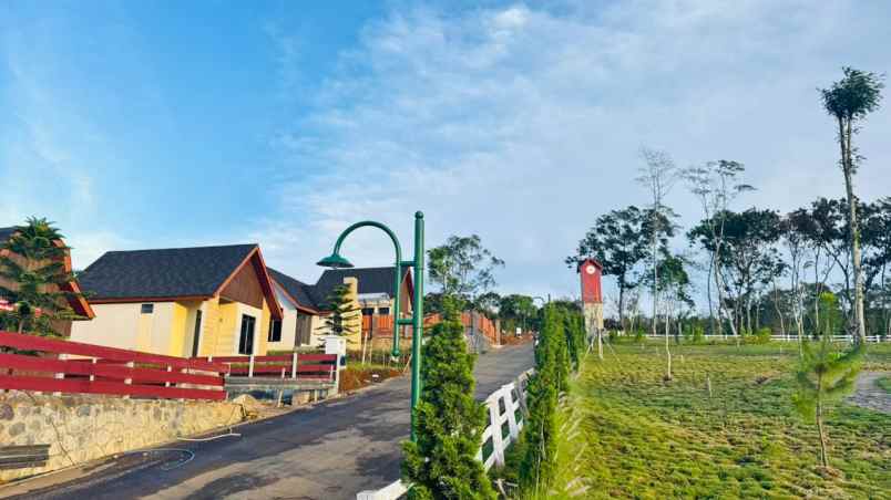 dijual tanah jalan raya puncak dua