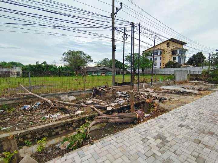 dijual tanah jalan soekarno hatta