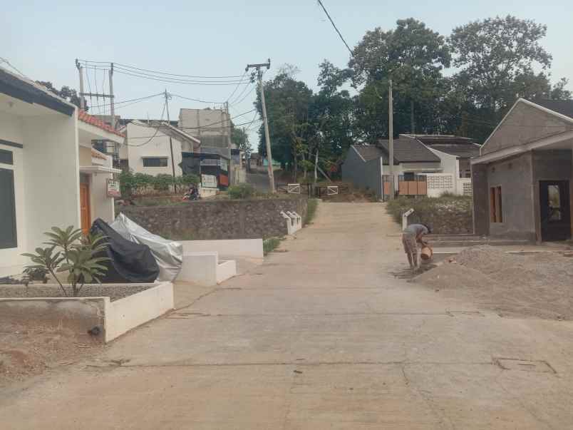 dijual tanah jl ciwaru cilengkrang