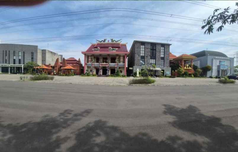 dijual tanah royal residence