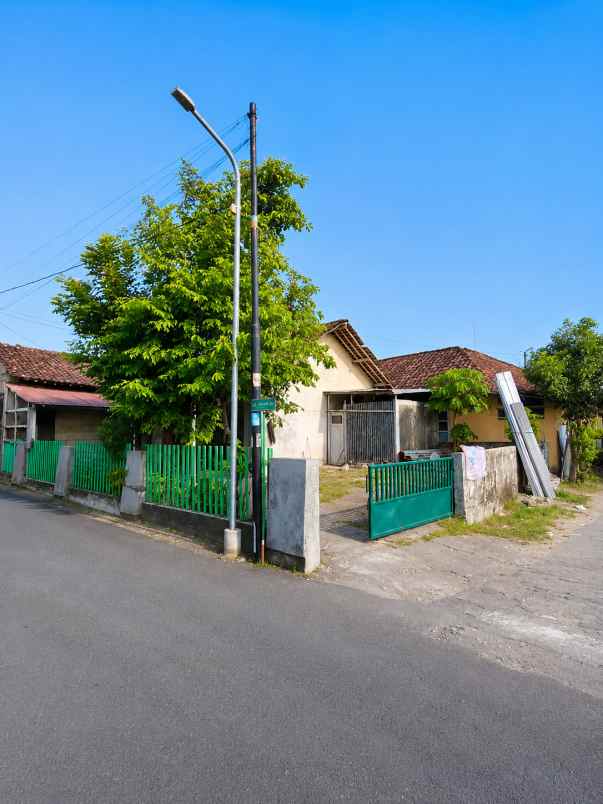 dijual tanah sidoarum