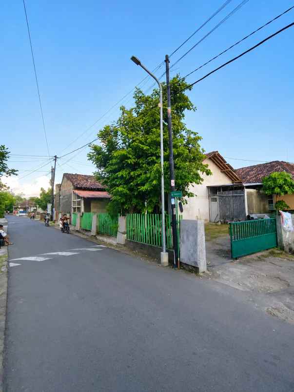 dijual tanah sidoarum