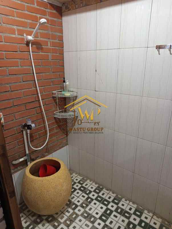 dijual villa moyudan sleman