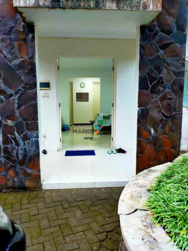 dijual villa villa trawas