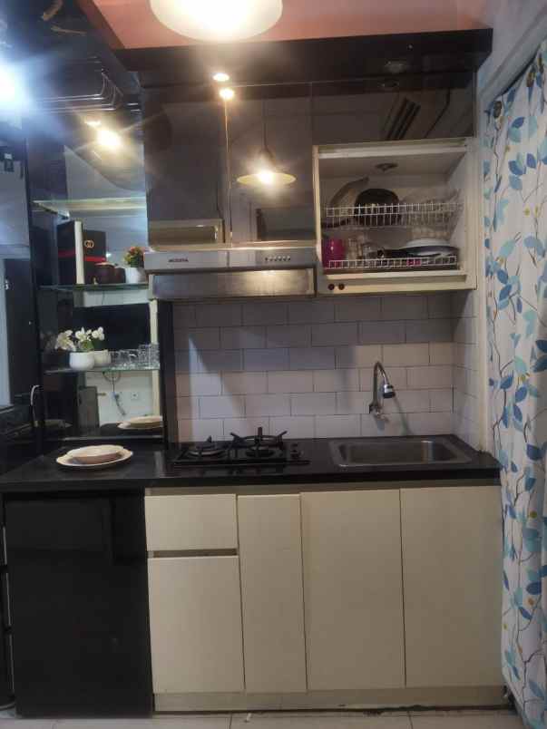 disewakan apartemen green pramuka city tower chrysant