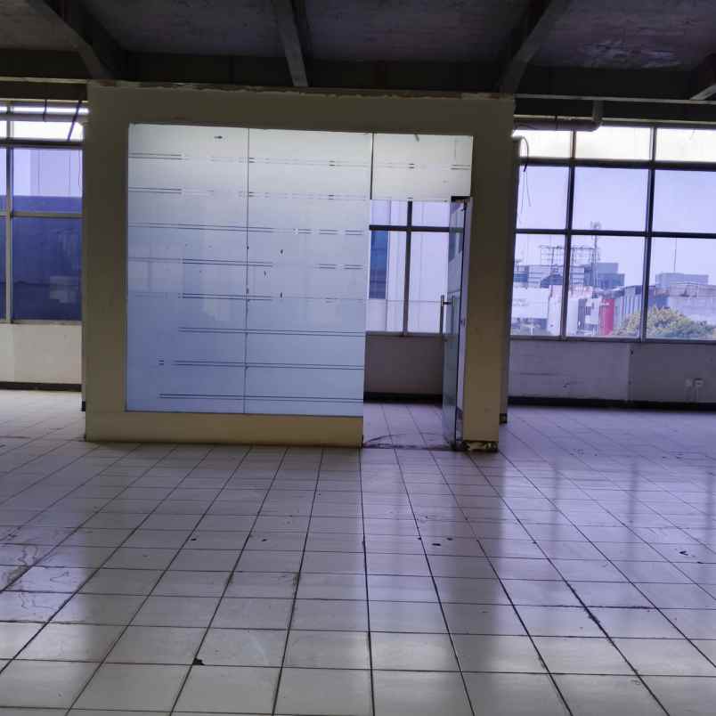 disewakan gedung di mampang prapatan jakarta selatan