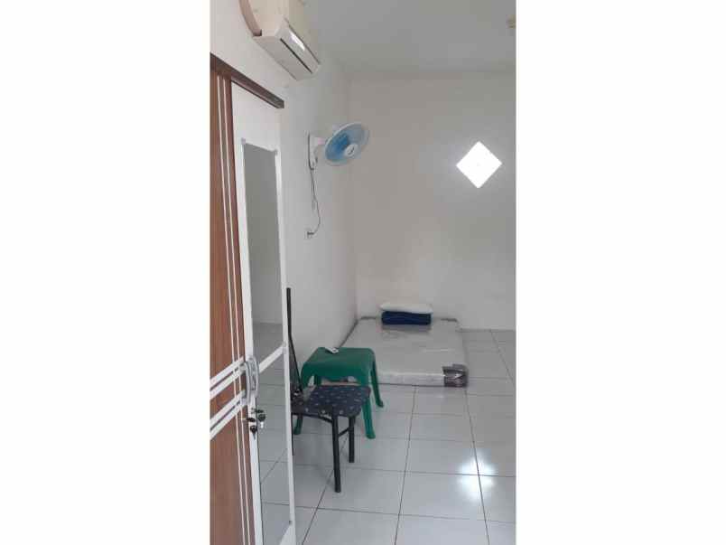 disewakan kost jl raya kalibata binawarga