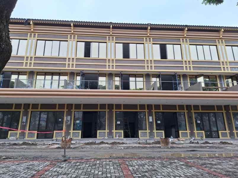 disewakan ruko gudang kantor green lake city boulevard