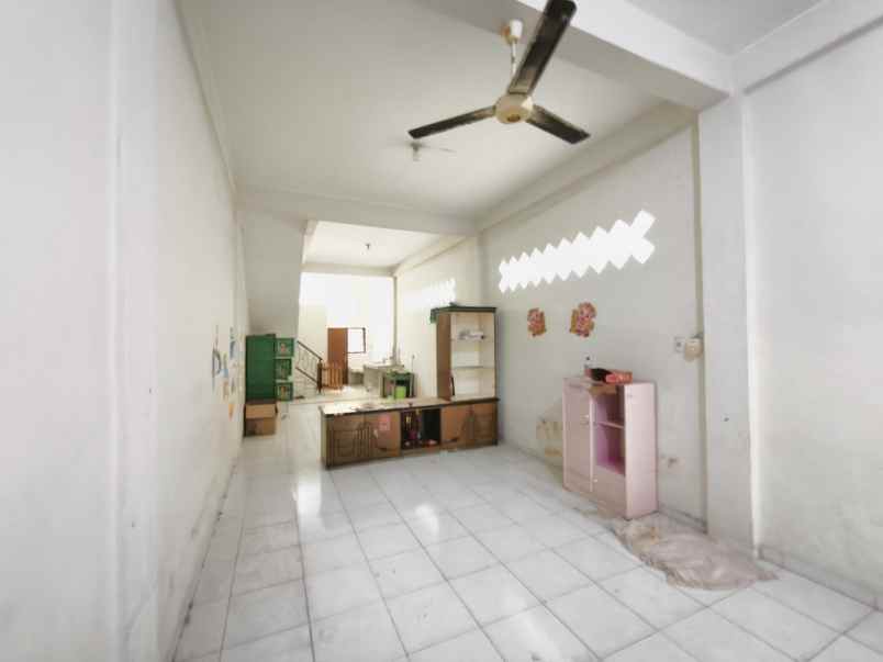 disewakan rumah 3 tingkat jalan tulang bawang medan