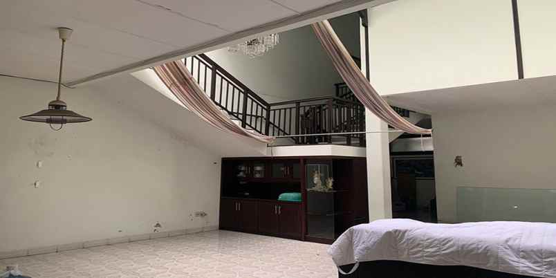 disewakan rumah cihapit