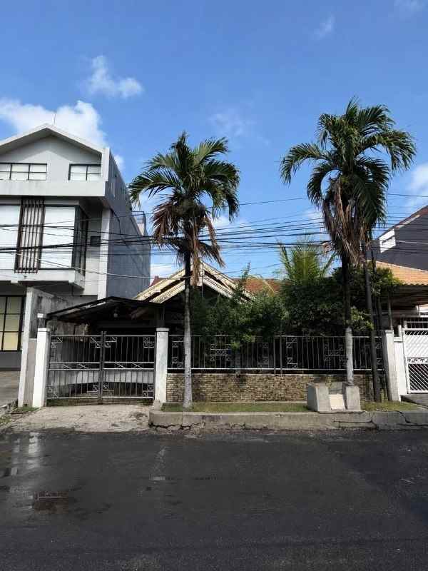 disewakan rumah darmo permai selatan