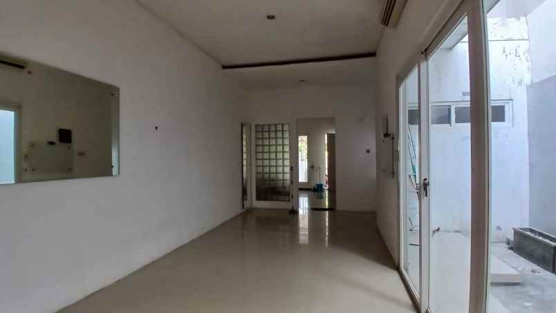 disewakan rumah gayung kebonsari