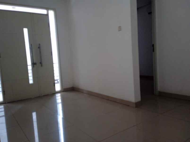 disewakan rumah gegerkalong sayap