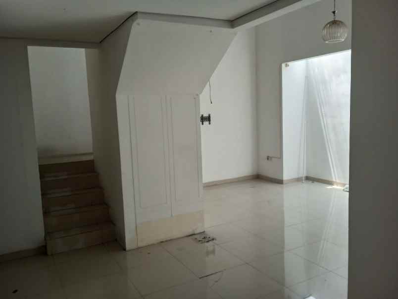 disewakan rumah gegerkalong sayap