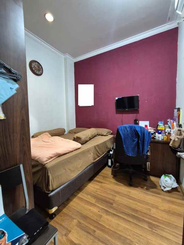 disewakan rumah kelapa cengkir kelapa gading