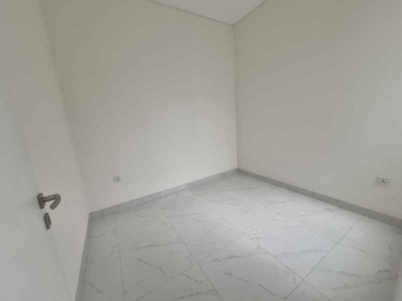 disewakan rumah lavon swan city cluster