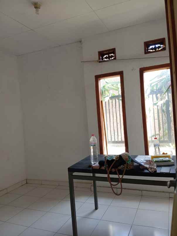 disewakan rumah padasuka