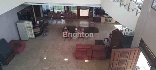 disewakan rumah raya dharmahusada indah